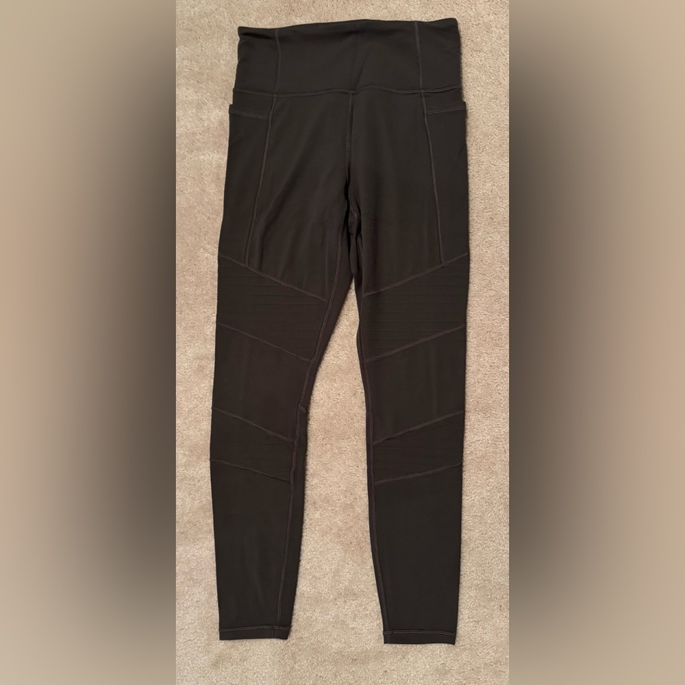 Lightly worn Athleta Moto leggings